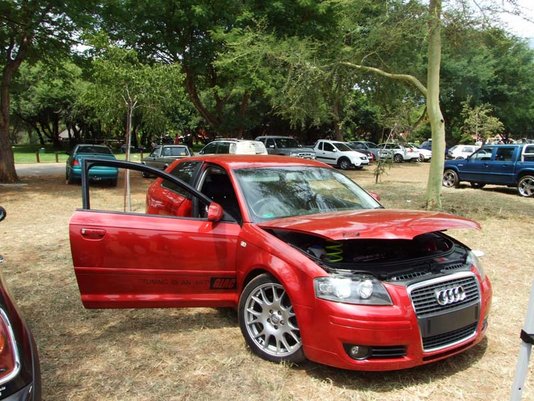 VW Golf 6 GTI DSG and a Mercedes-Campfest 2012